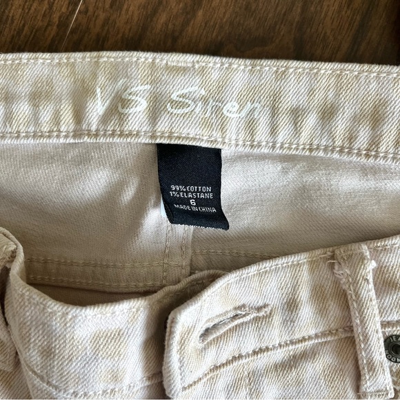 Victoria’s Secret - Women’s Siren Leopard Print Jeans (6) - Picture 2 of 3